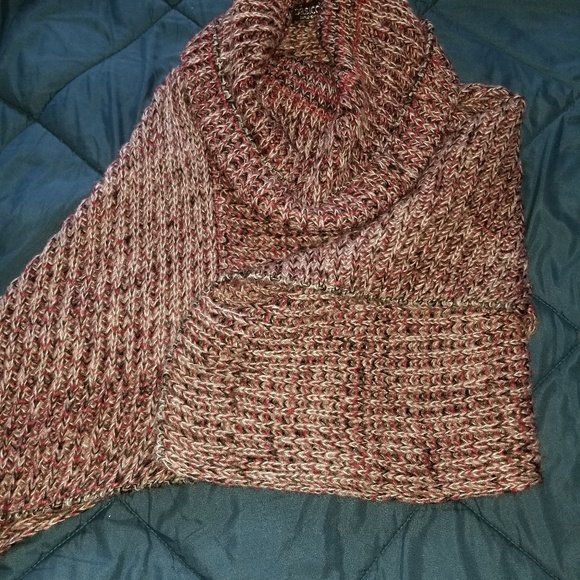 Top - Picture 3 of 3